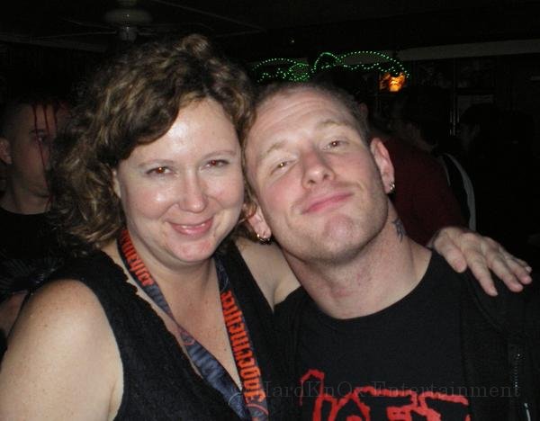 l_c67d79129cd50bb7a58908de206c7f34.jpg - Corey Taylor (Slipknot) & Jennifer